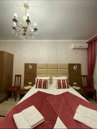 Гостиница Каллисто Адлер Трехместный номер с видом на море-8