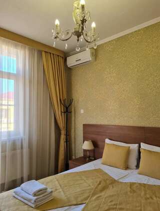 Гостиница Каллисто Адлер Двухместный номер с 1 кроватью и собственной ванной комнатой-13